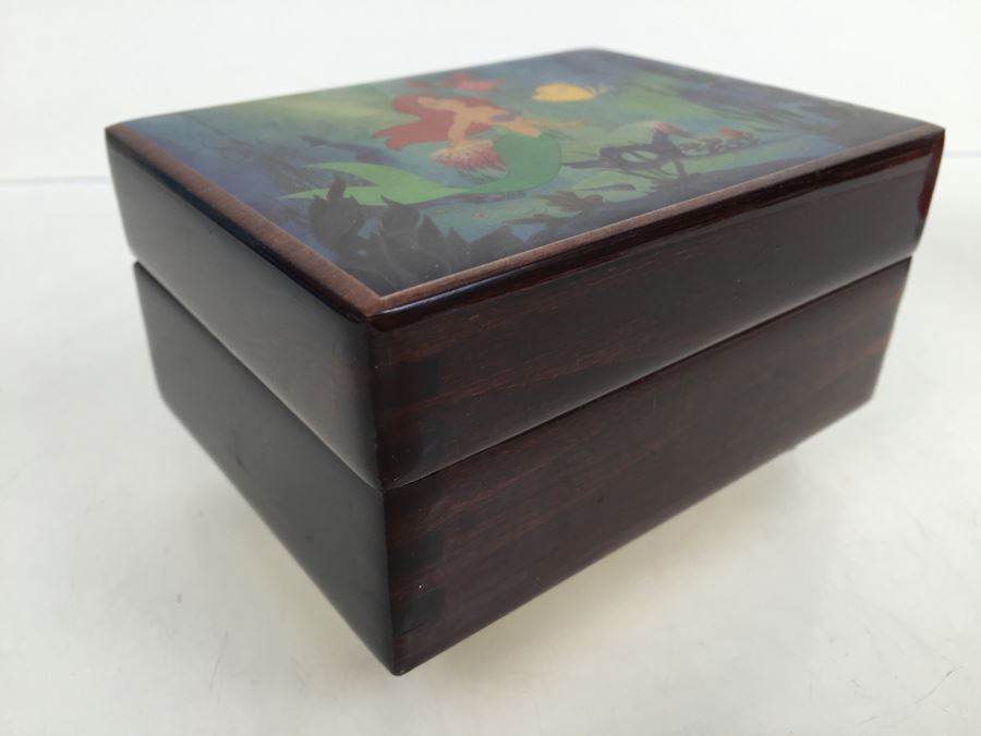 The Walt Disney Company MAPSA Music Box Under The Sea The American Music Box Company The Little Mermaid [Photo 7]