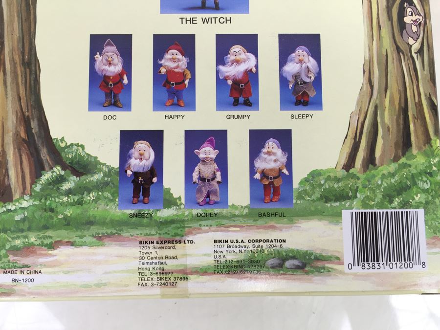 (5) Disney's Snow White And The Seven Dwarfs Outfits And Accessories 11 1/2' Doll New In Box Vintage The Walt Disney Company Bikin [Photo 19]