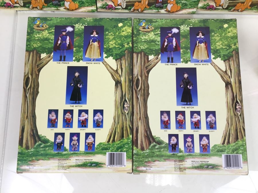 (5) Disney's Snow White And The Seven Dwarfs Outfits And Accessories 11 1/2' Doll New In Box Vintage The Walt Disney Company Bikin [Photo 15]