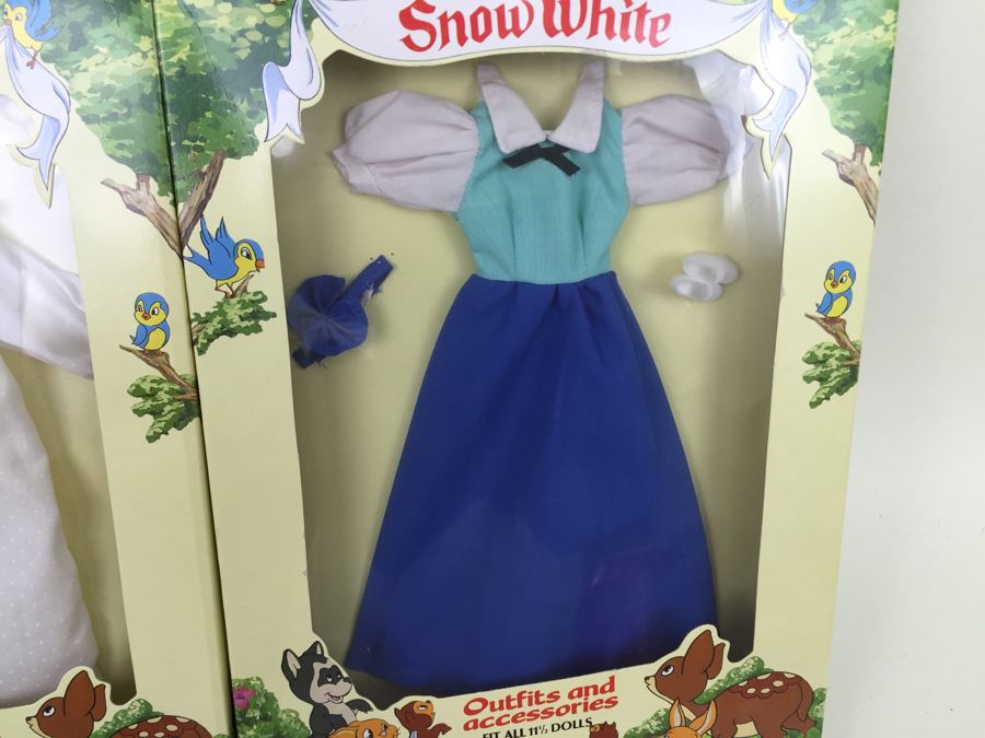 (5) Disney's Snow White And The Seven Dwarfs Outfits And Accessories 11 1/2' Doll New In Box Vintage The Walt Disney Company Bikin [Photo 9]