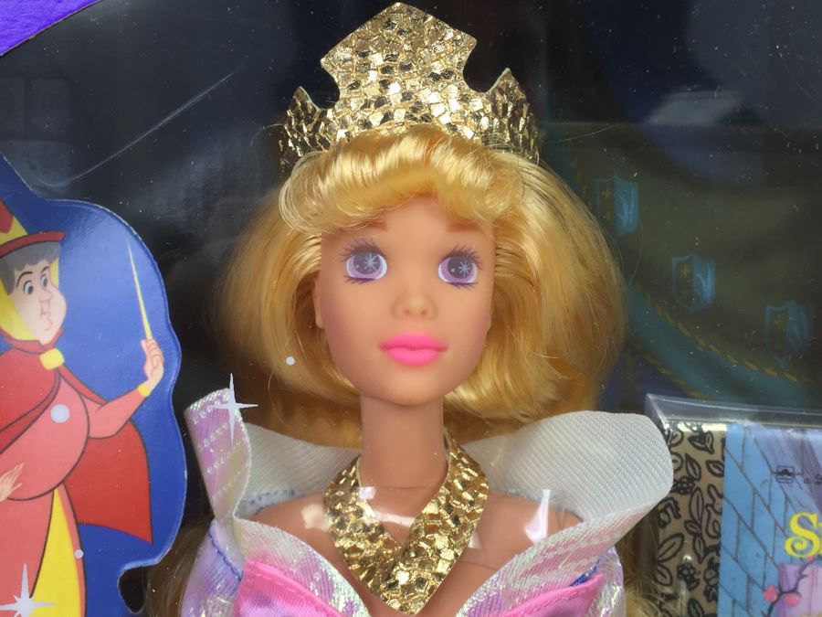 Disney's Sleeping Beauty Doll With Golden Book Mattel 4567 New In Box Vintage 1991 [Photo 5]