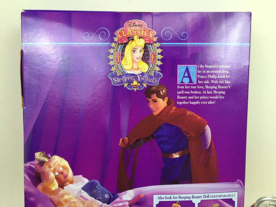 Disney's Sleeping Beauty 'Prince Phillip' Mattel 4597 New In Box Vintage 1991 [Photo 9]