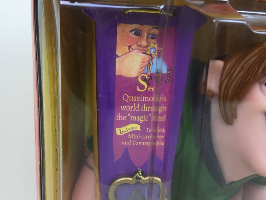 Disney's The Hunchback Of Notre Dame 'MAGIC VIEW Quasimodo' Action Figure Doll Mattel 15313 Vintage 1995 [Photo 6]