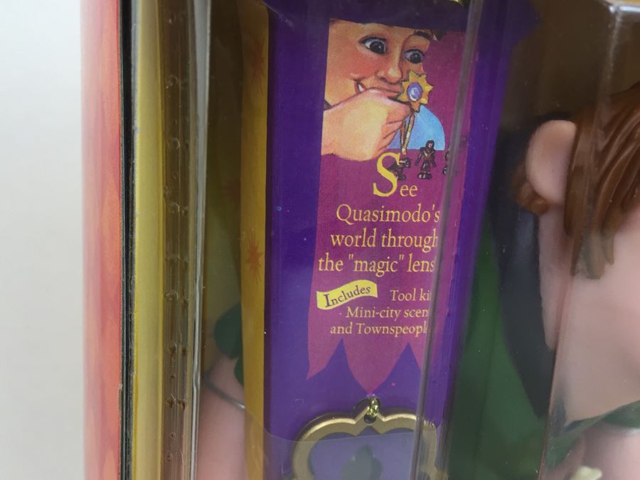 Disney's The Hunchback Of Notre Dame 'MAGIC VIEW Quasimodo' Action Figure Doll Mattel 15313 Vintage 1995 [Photo 7]