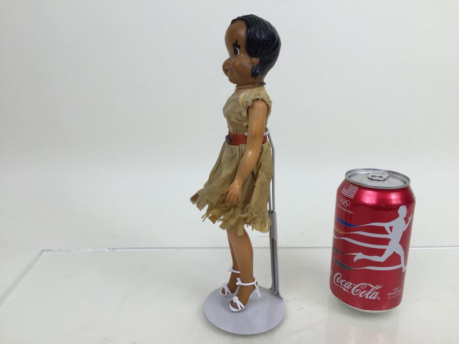 Vintage Doll With Stand [Photo 3]
