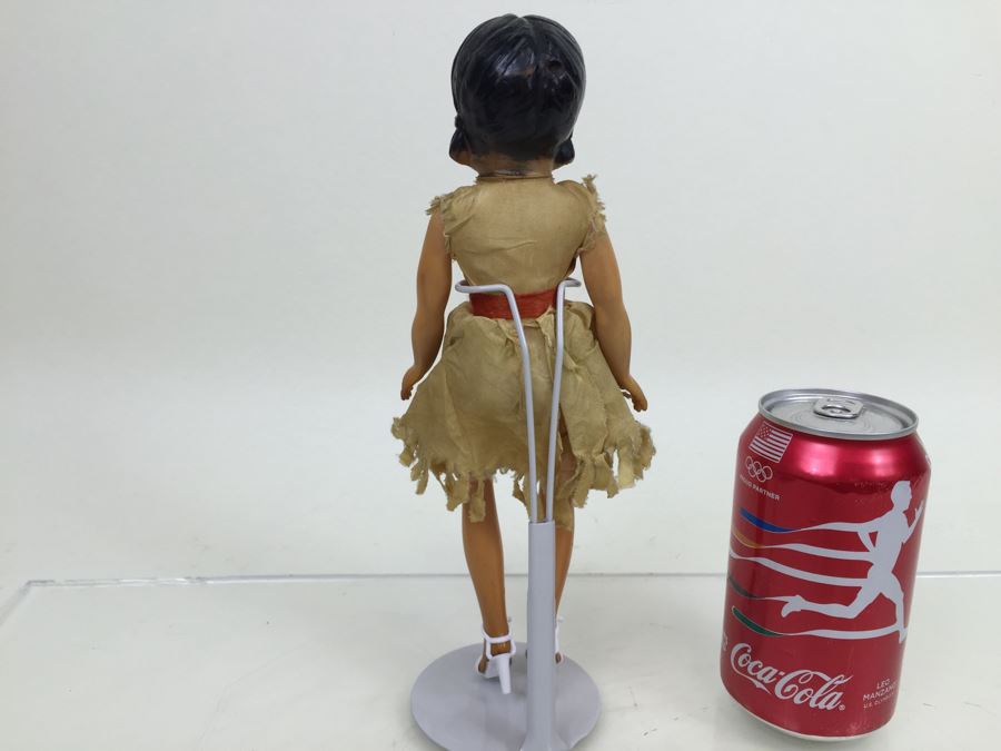 Vintage Doll With Stand [Photo 10]