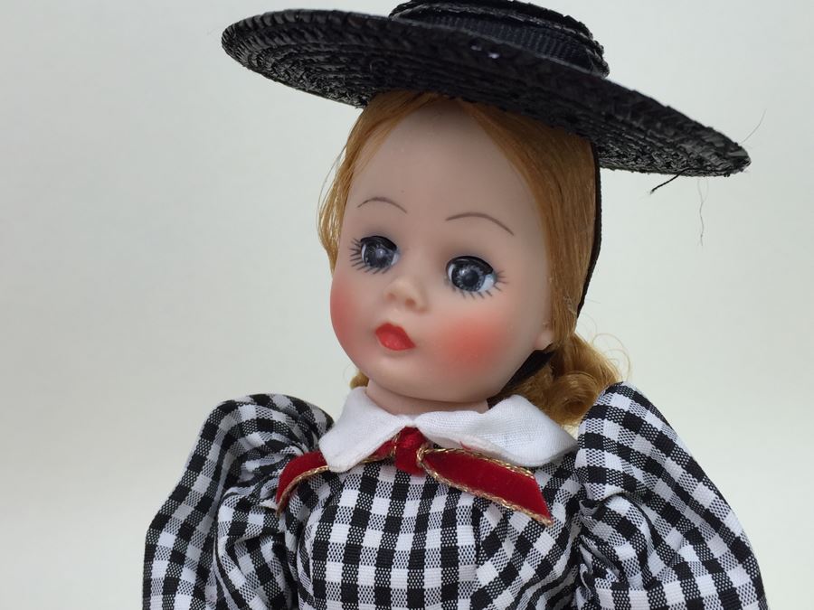 (3) Vintage Madame Alexander Portrettes Dolls With Stands [Photo 13]