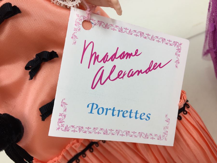 (3) Vintage Madame Alexander Portrettes Dolls With Stands [Photo 4]
