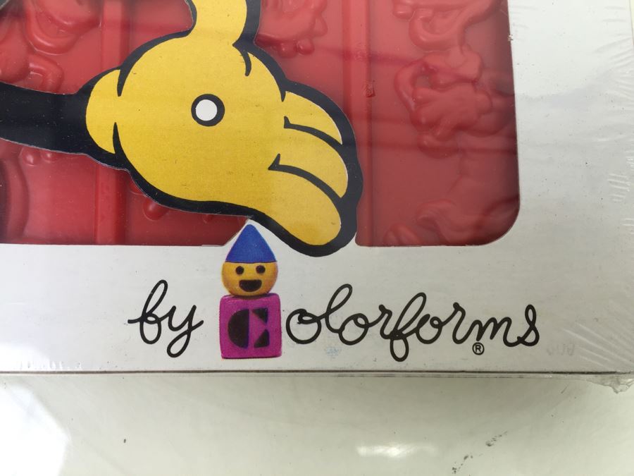 Walt Disney Lot Featuring Plasticine Mickey Mouse Molding Set By Colorforms New Old Stock (Vintage 1979), (6) Mickey Mouse Memo Magnets New On Card And Disney Pencil Case [Photo 5]