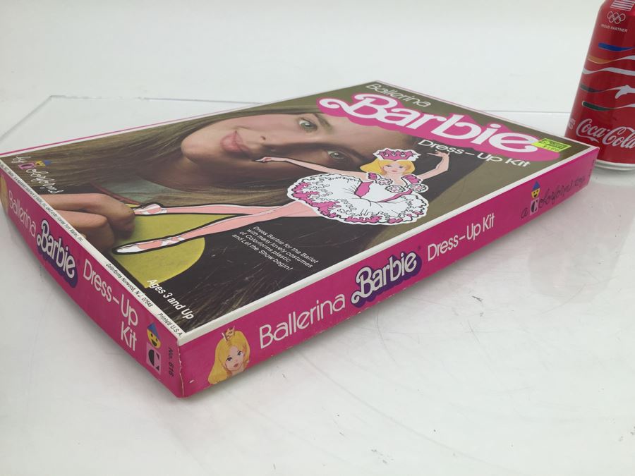 Ballerina Barbie Dress-Up Kit By Colorforms Mattel Vintage 1977 Brooke Shields Model [Photo 10]