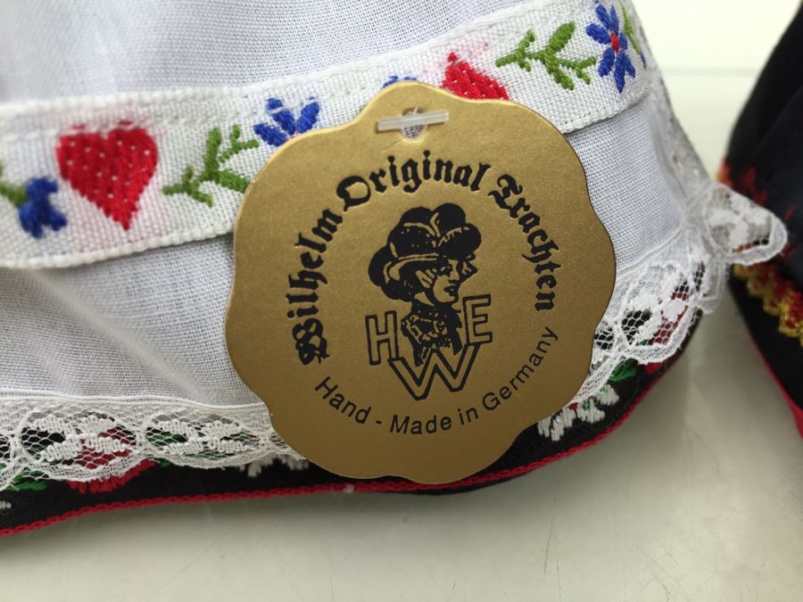 Wilhelm Original Trachten Dolls Hand Made In Germany 'Tegernsee' & 'Schwarzwald' 2219 [Photo 3]