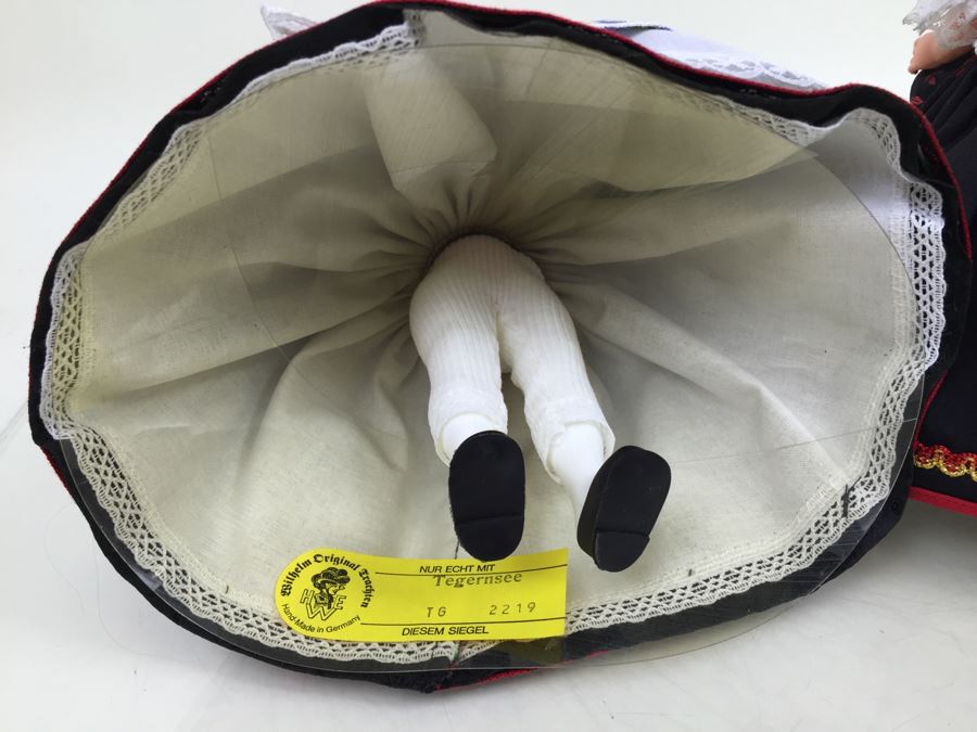 Wilhelm Original Trachten Dolls Hand Made In Germany 'Tegernsee' & 'Schwarzwald' 2219 [Photo 15]