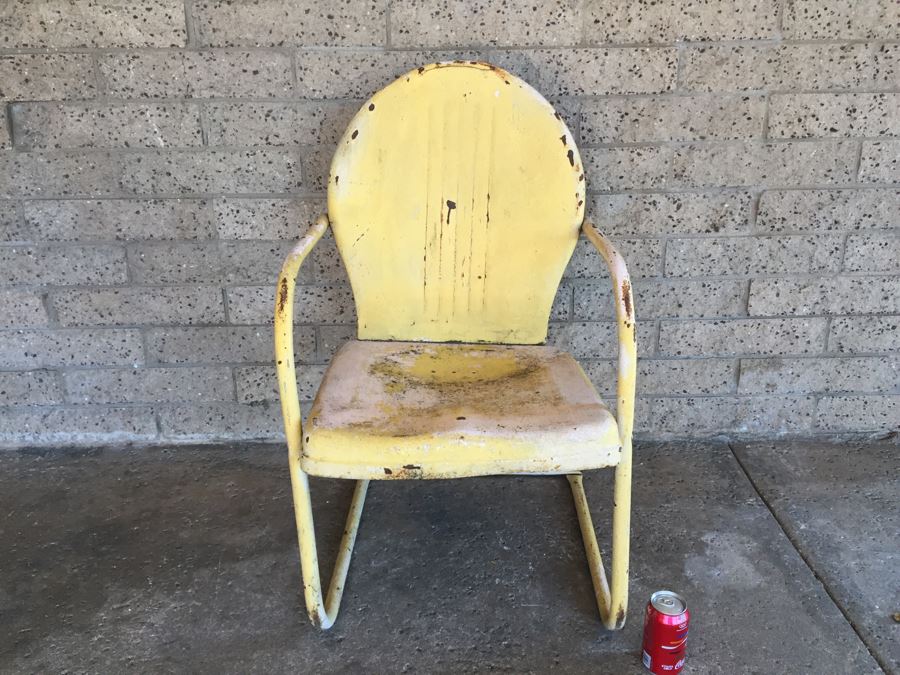 Vintage Metal Shell Chair [Photo 4]