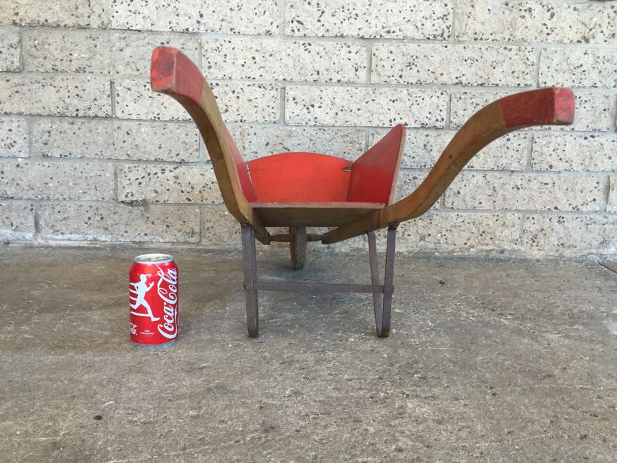 Vintage Child's Toy Wheelbarrow [Photo 7]