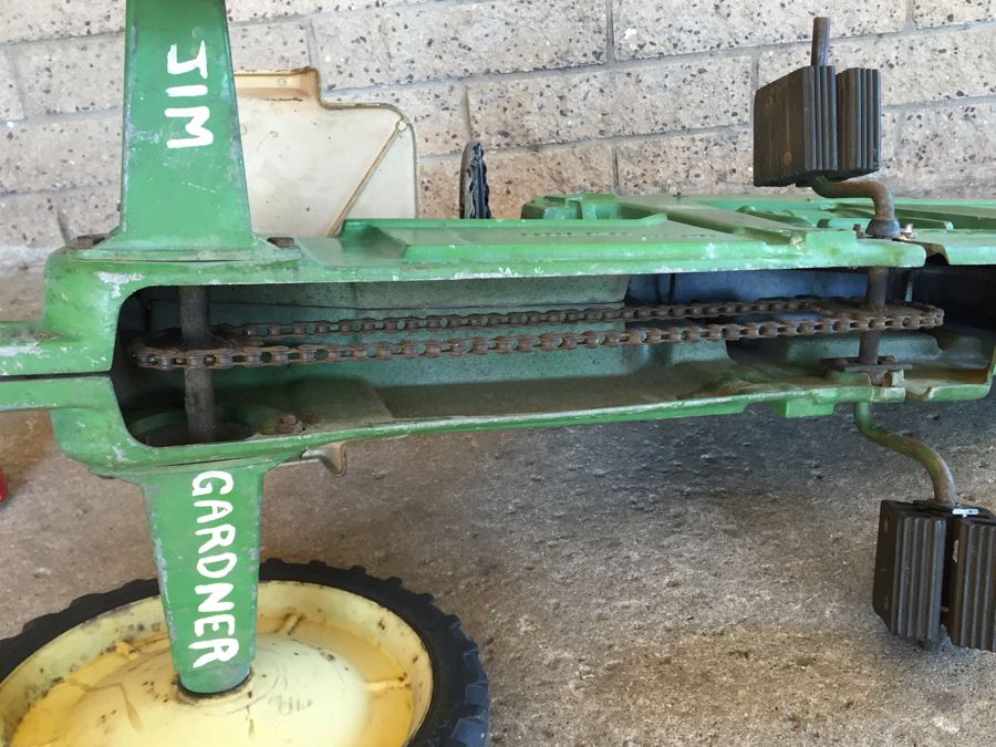 Vintage ERTL Metal John Deere 20 Pedal Tractor Model D-63 Made In USA [Photo 25]