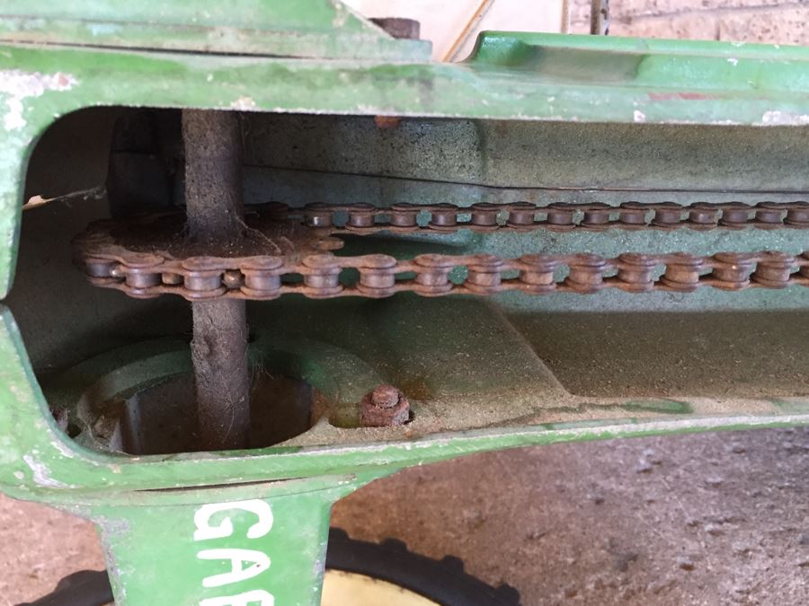 Vintage ERTL Metal John Deere 20 Pedal Tractor Model D-63 Made In USA [Photo 26]