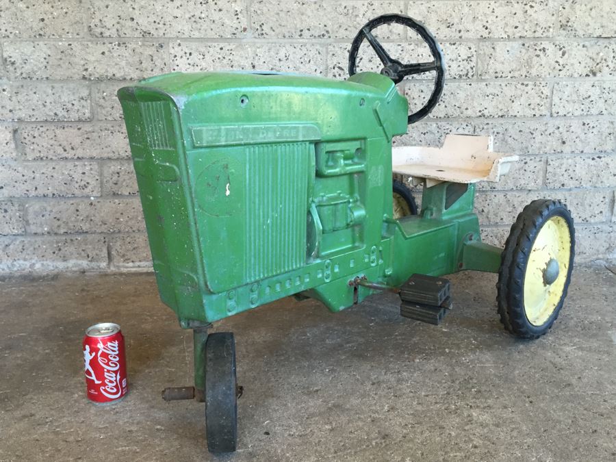 antique john deere pedal tractor