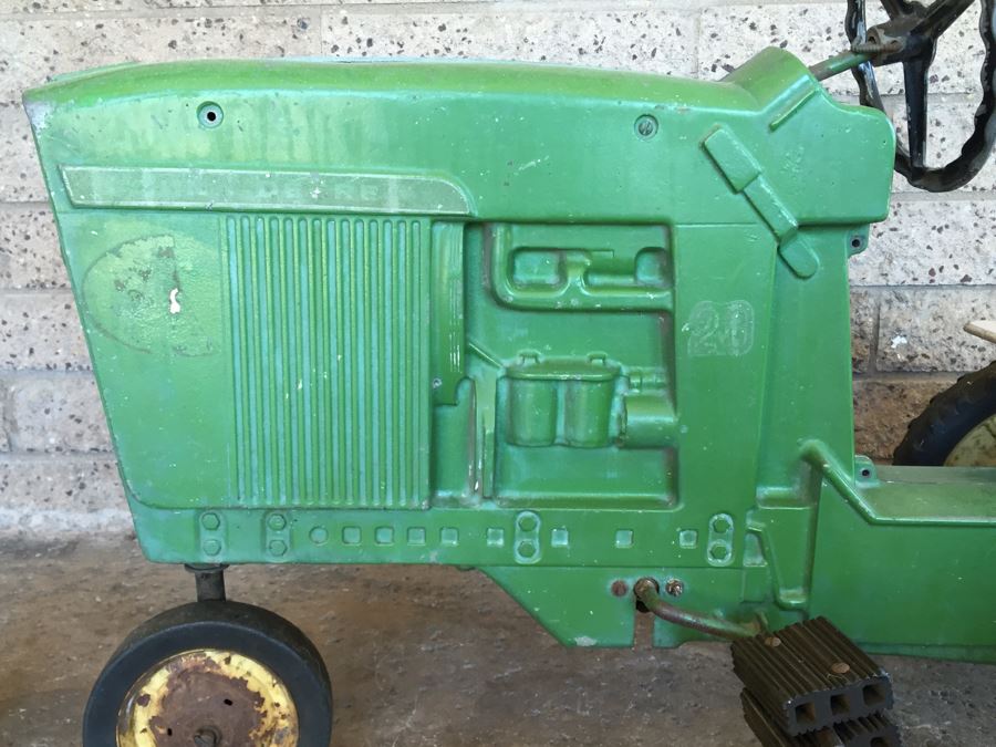 Vintage ERTL Metal John Deere 20 Pedal Tractor Model D-63 Made In USA [Photo 8]