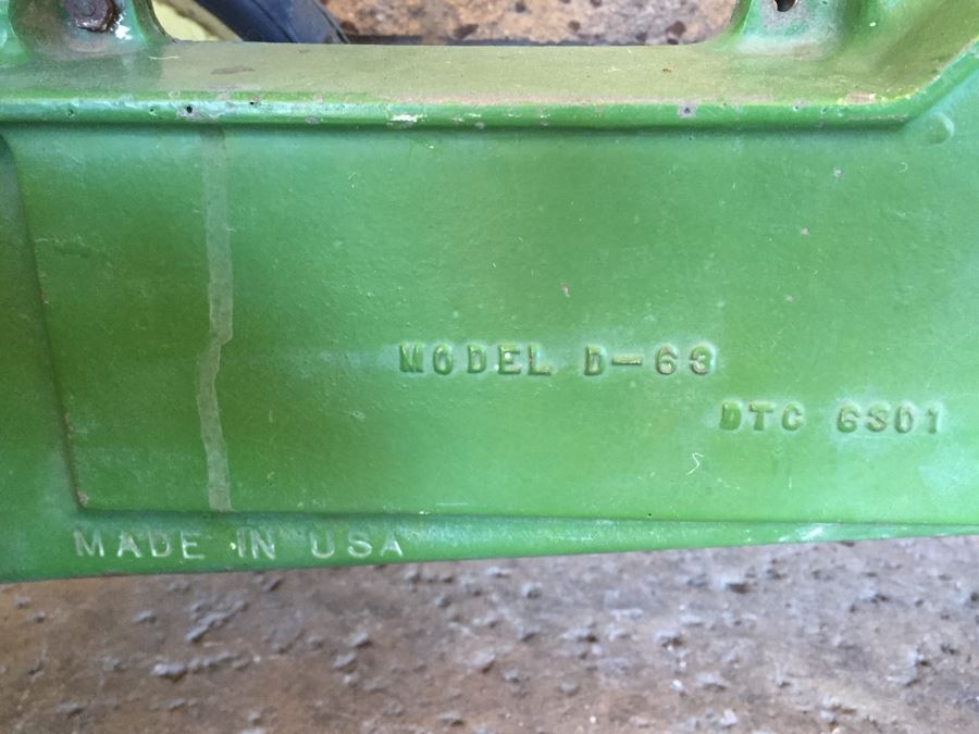 Vintage ERTL Metal John Deere 20 Pedal Tractor Model D-63 Made In USA [Photo 15]