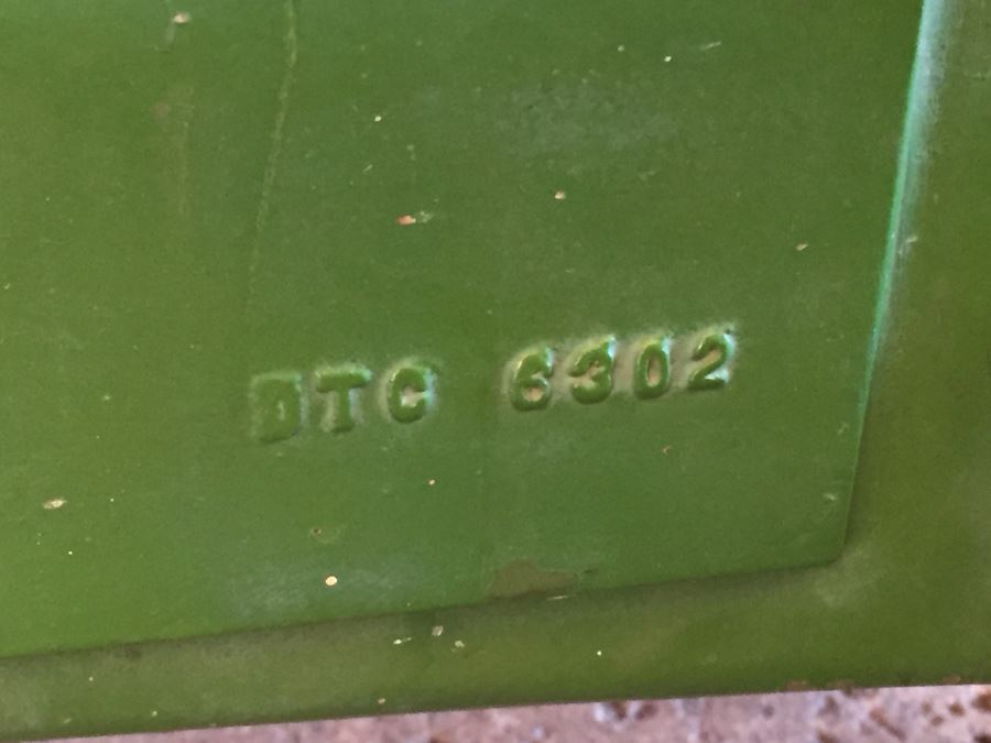 Vintage ERTL Metal John Deere 20 Pedal Tractor Model D-63 Made In USA [Photo 6]