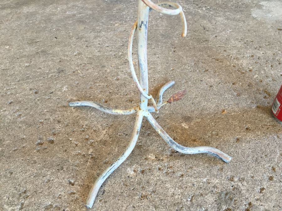 Nice Metal And Branch Table With Winding Tree Branch And Bird Motif [Photo 5]