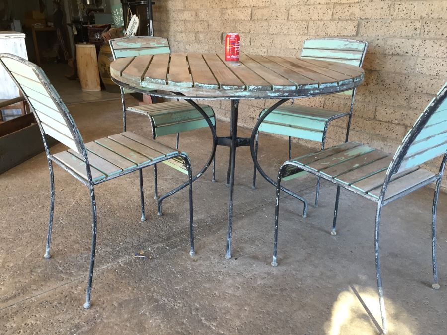 Vintage Metal And Wood Round Patio Garden Table With Four Chairs [Photo 2]