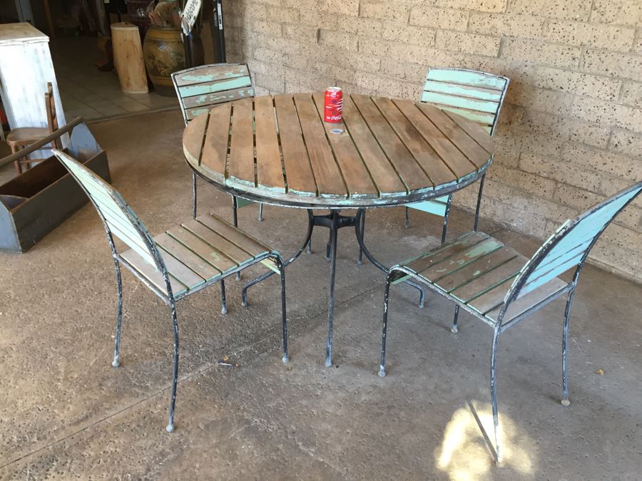Vintage Metal And Wood Round Patio Garden Table With Four Chairs [Photo 16]