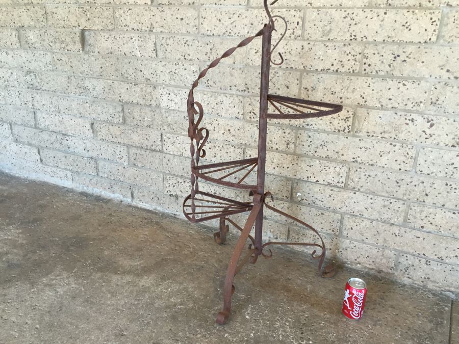 Vintage Wrought Iron Spiral Staircase Garden Plant Stand [Photo 5]