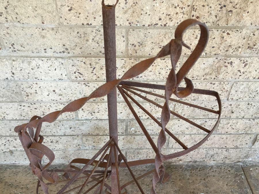 Vintage Wrought Iron Spiral Staircase Garden Plant Stand [Photo 7]