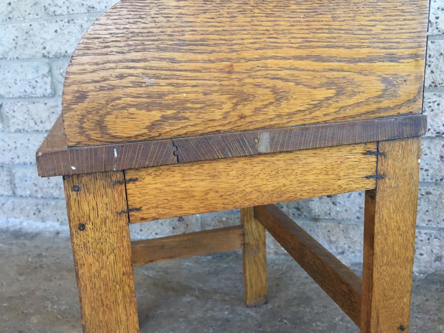 Vintage Child's Roll Top Desk [Photo 11]