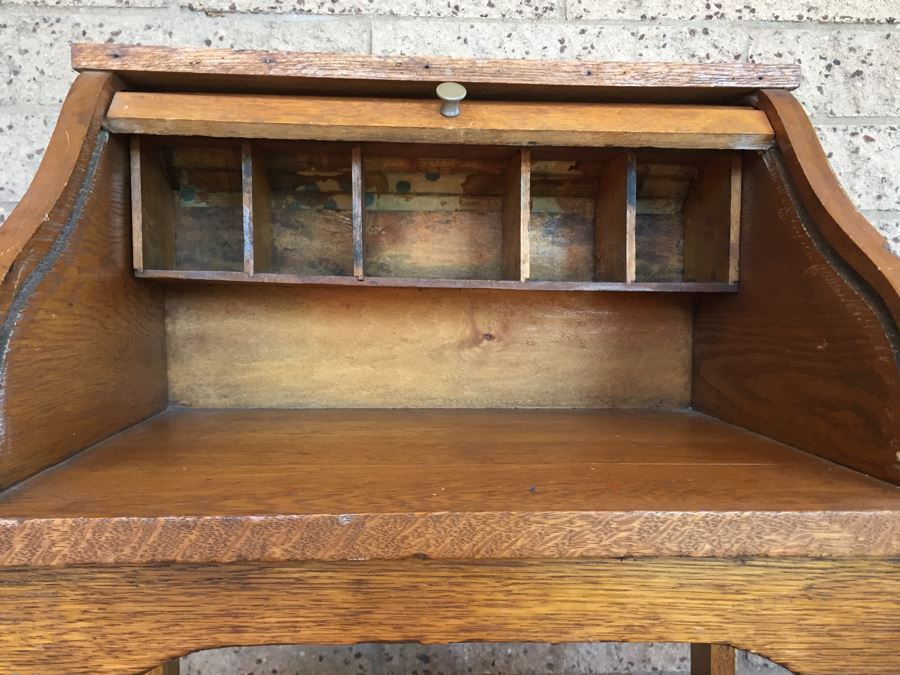 Vintage Child's Roll Top Desk [Photo 8]
