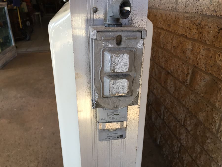 Large Double Sided AAA Triple A 'Show Your Card Approved Lodging' Vintage Hotel Electric Sign With Hook Brackets For Hanging Dualite [Photo 7]