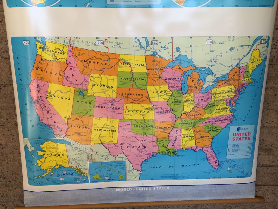 Vintage Econ-O-Line The World School Pull Down Map [Photo 10]