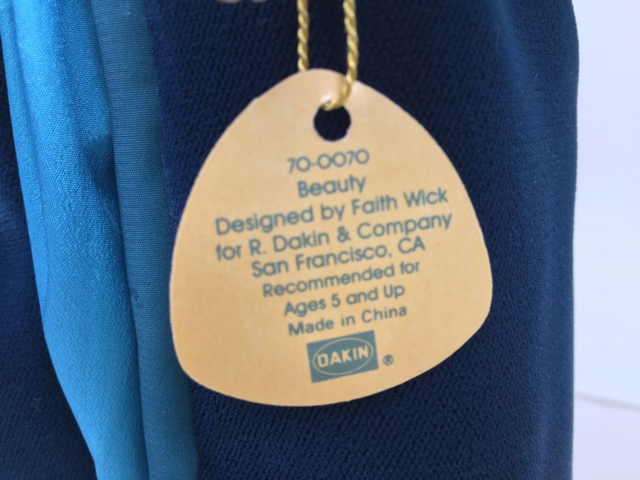 Faith Wick For Elegante Dolls By Dakin 70-0090 Beauty With Stand [Photo 6]