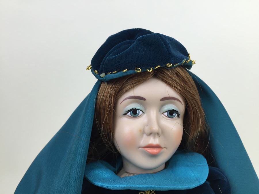 Faith Wick For Elegante Dolls By Dakin 70-0090 Beauty With Stand [Photo 4]