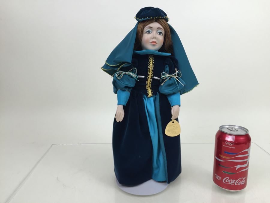 Faith Wick For Elegante Dolls By Dakin 70-0090 Beauty With Stand [Photo 5]