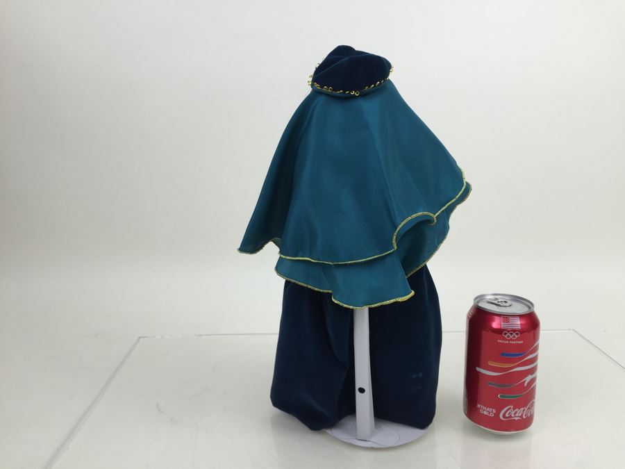 Faith Wick For Elegante Dolls By Dakin 70-0090 Beauty With Stand [Photo 9]