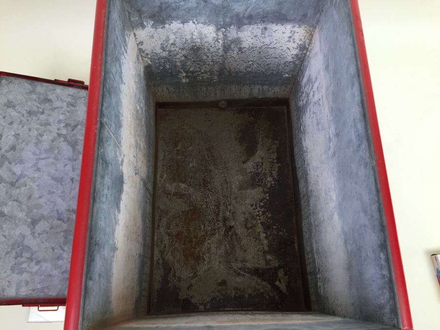 Drink Coca-Cola In Bottles Mid-Century Cavalier Red Cooler With Bottle Opener [Photo 17]