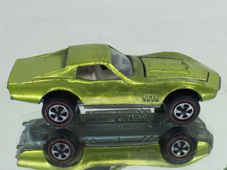 HOT WHEELS Redline 'Custom Corvette' Green Vintage 1968 Mattel USA [Photo 1]