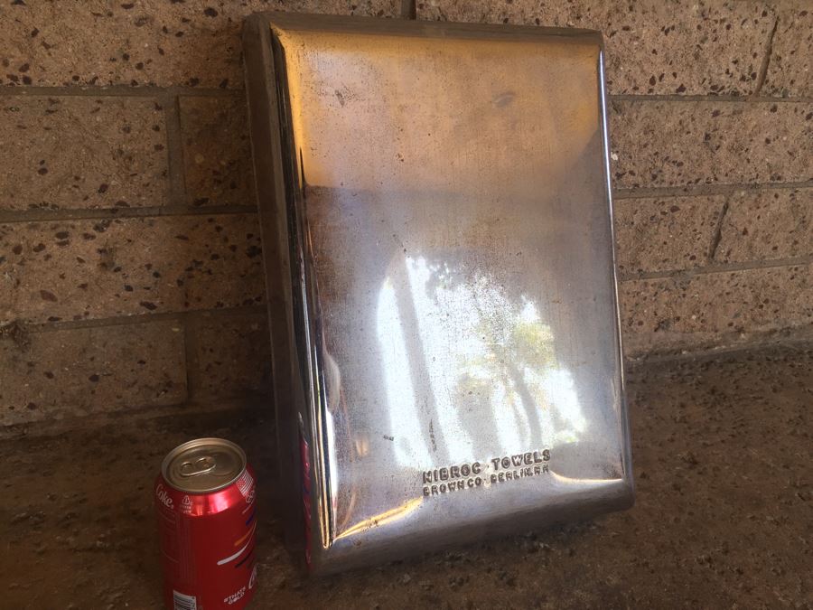 Industrial Nibroc Towels Brown Co Paper Towel Dispenser [Photo 5]