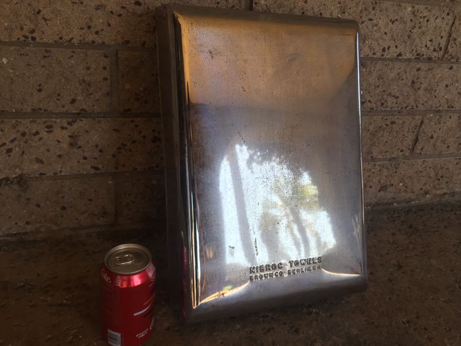 Industrial Nibroc Towels Brown Co Paper Towel Dispenser [Photo 4]