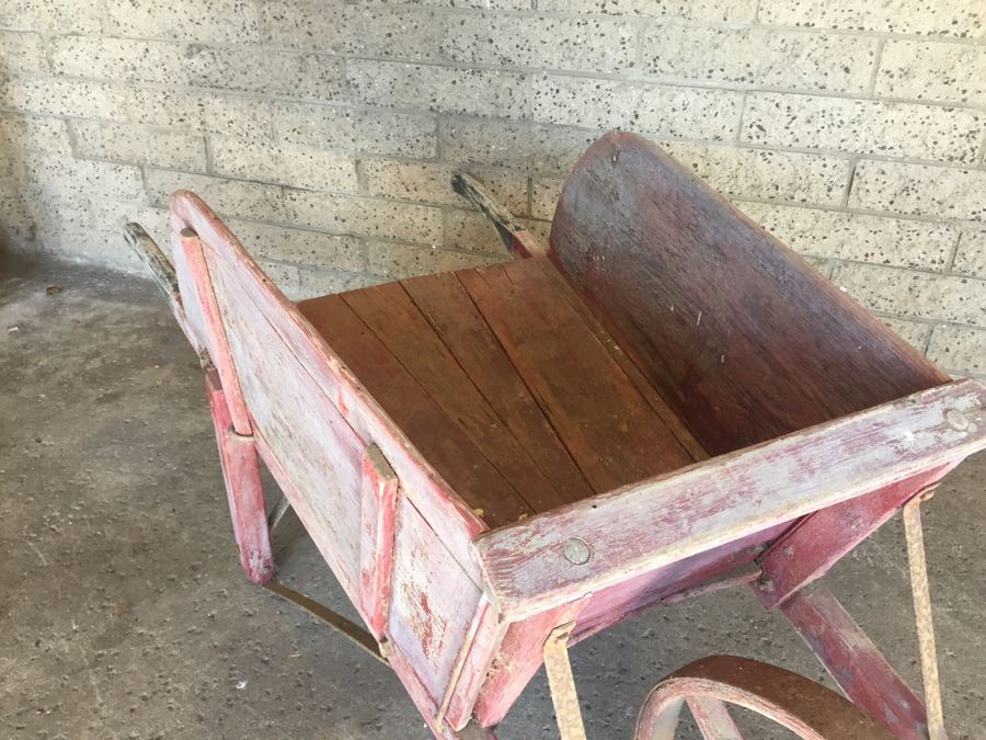 Vintage Wooden Wheelbarrow   17871 Kxls 