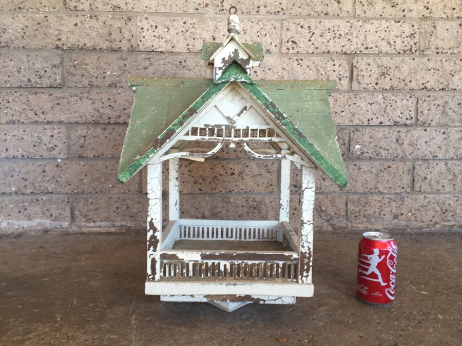 Old Wooden Shabby Chic Hanging Bird House [Photo 3]