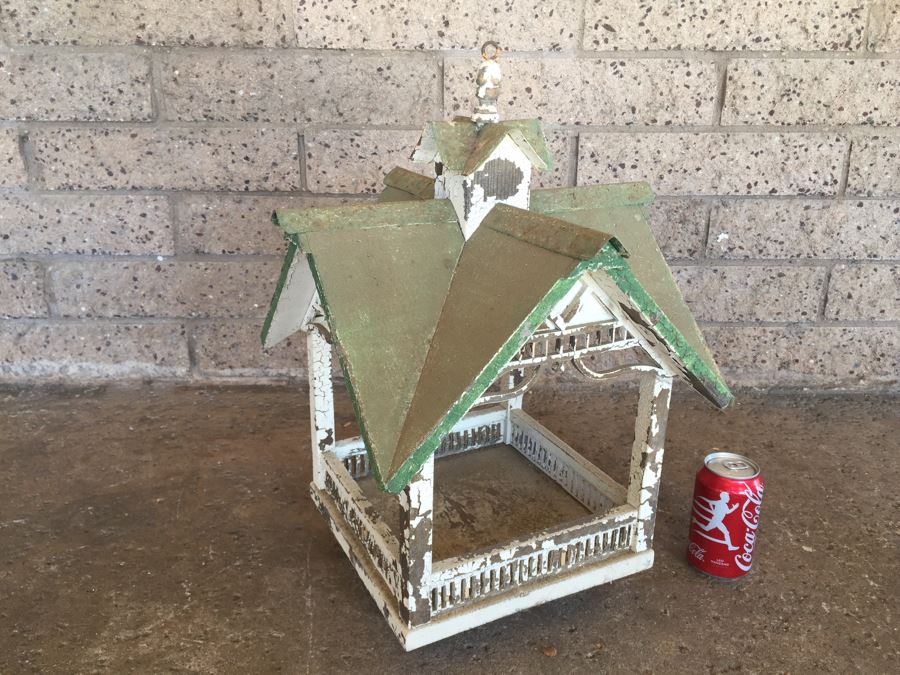 Old Wooden Shabby Chic Hanging Bird House [Photo 8]