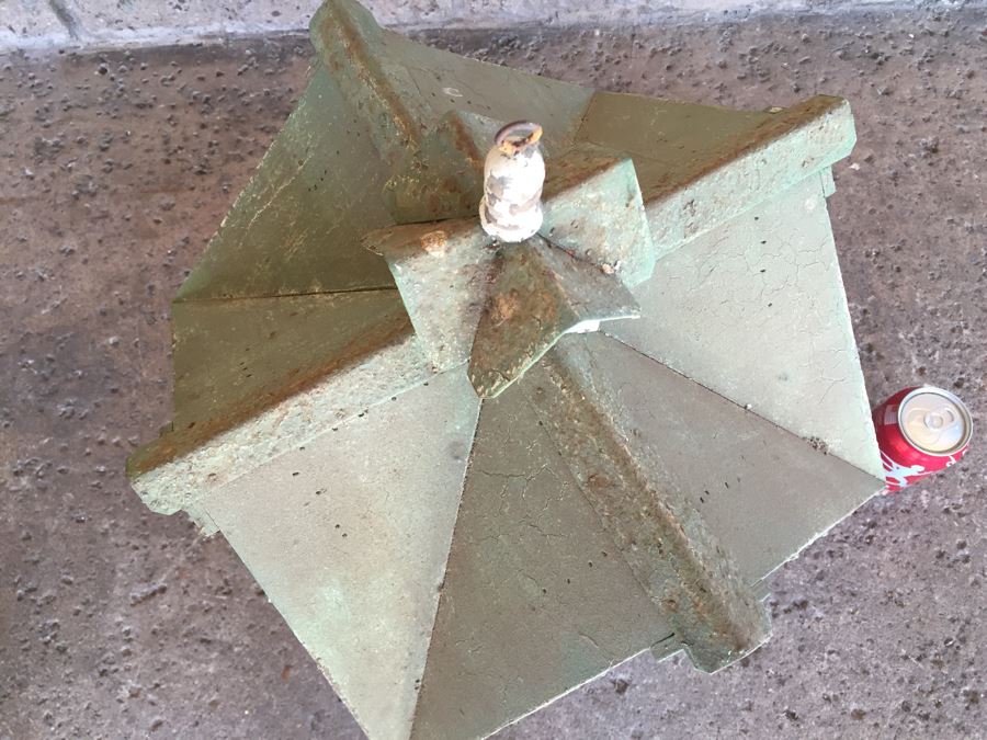 Old Wooden Shabby Chic Hanging Bird House [Photo 10]