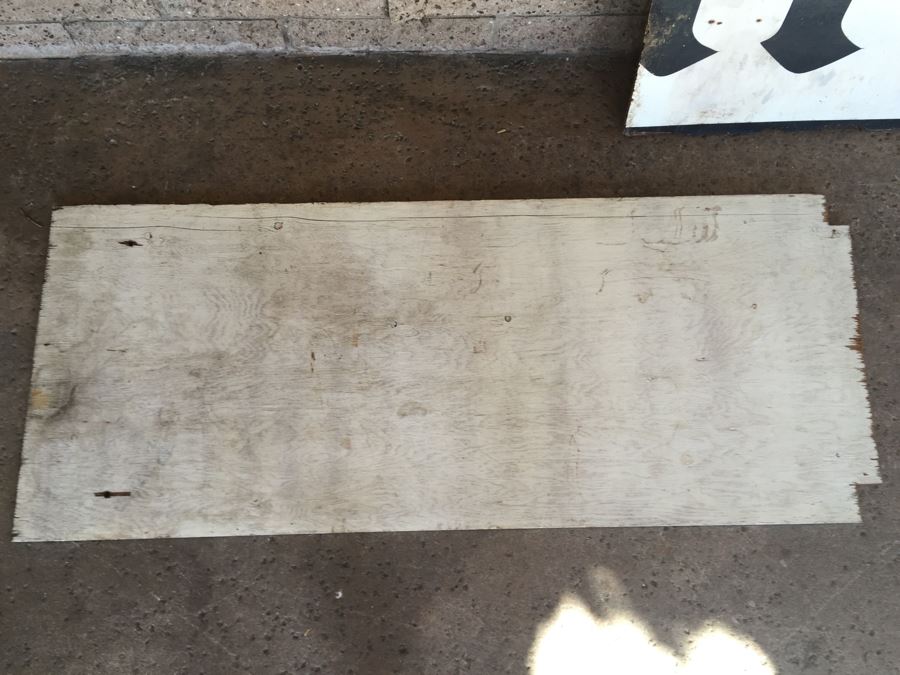 Old Hand Painted Wooden Sign 'J & G Antique & Treasures' Black And White [Photo 13]