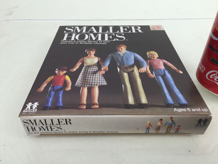 Smaller Homes Dollhouse Family Figurines Action Figures TOMY 2422 Vintage [Photo 5]