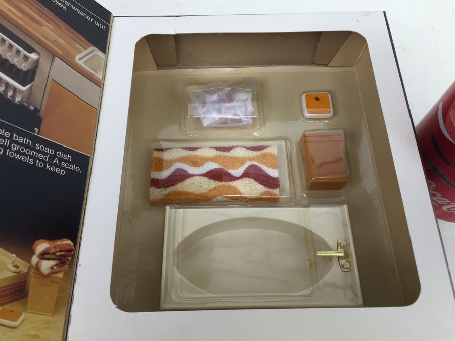 Smaller Homes Dollhouse Modern Bathtub TOMY 2408 Vintage [Photo 8]