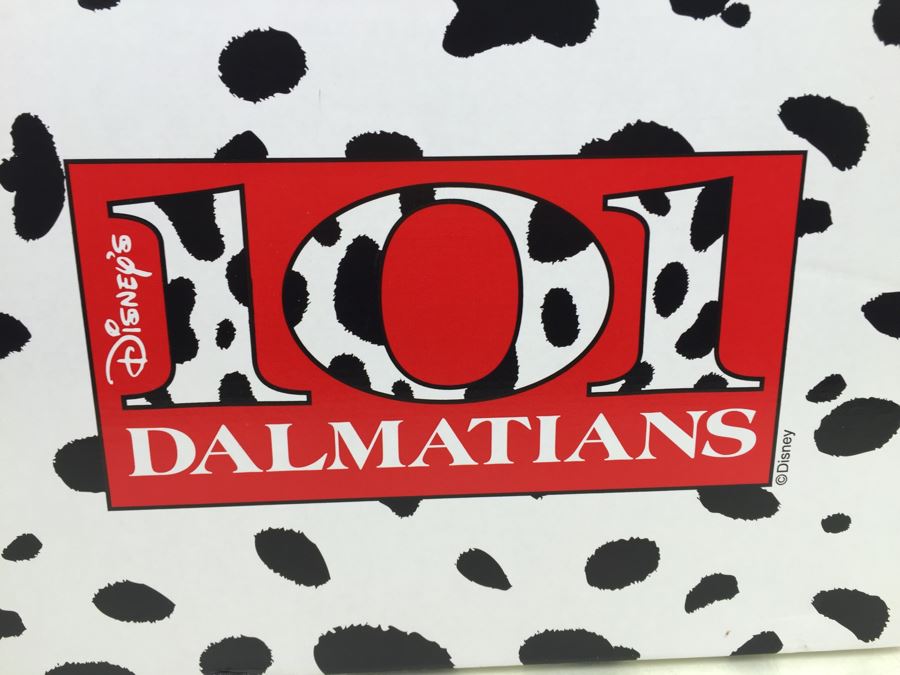 Disney's 101 Dalmatians Official Special Edition Collector Set From McDonalds Happy Meal Toys With Carrying Display Case And Certificate Of Authenticity Vintage 1996 [Photo 4]