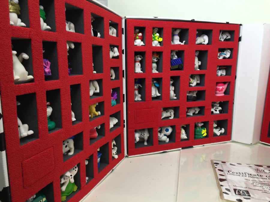 Disney's 101 Dalmatians Official Special Edition Collector Set From McDonalds Happy Meal Toys With Carrying Display Case And Certificate Of Authenticity Vintage 1996 [Photo 8]
